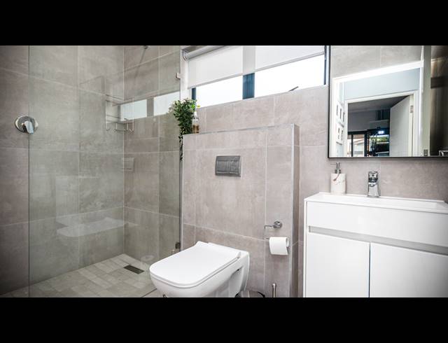4 BEDROOM FREESTANDING FOR SALE IN SANDOWN